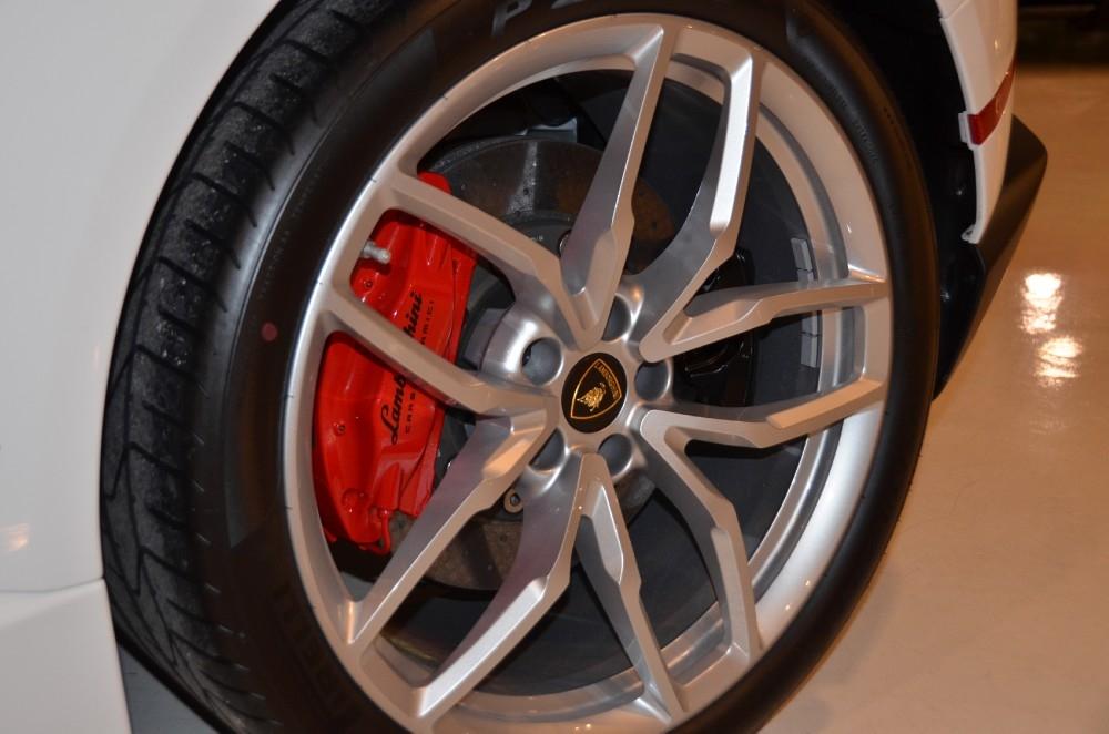 Used 2015 Lamborghini Huracan LP 610-4 Used 2015 Lamborghini Huracan LP 610-4 for sale Sold at Cauley Ferrari in West Bloomfield MI 15