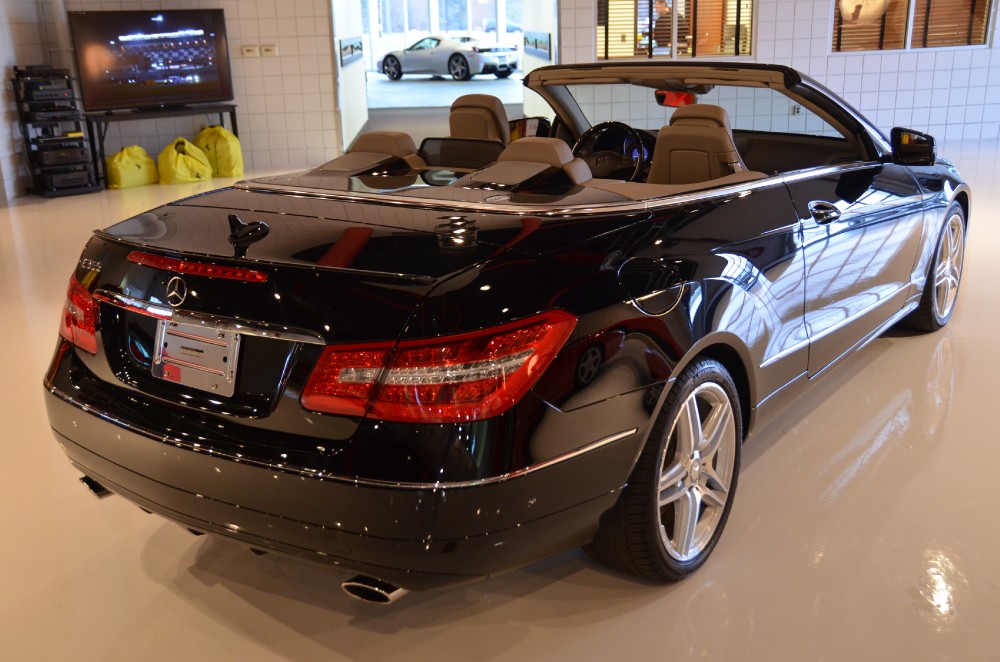 Used 2011 Mercedes-Benz E-Class E350 Used 2011 Mercedes-Benz E-Class E350 for sale Sold at Cauley Ferrari in West Bloomfield MI 6
