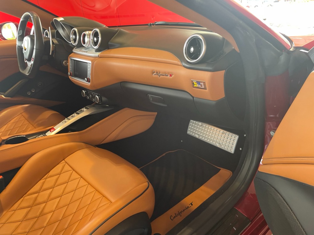 New 2015 Ferrari California T New 2015 Ferrari California T for sale Sold at Cauley Ferrari in West Bloomfield MI 55