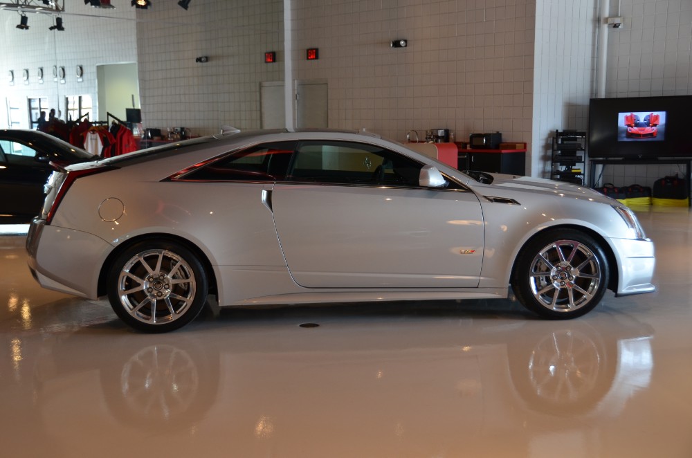 Used 2011 Cadillac CTS-V Coupe Used 2011 Cadillac CTS-V Coupe for sale Sold at Cauley Ferrari in West Bloomfield MI 6
