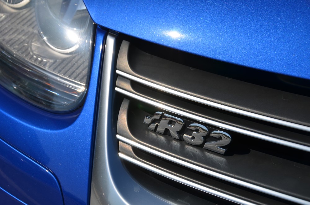 Used 2008 Volkswagen R32 Used 2008 Volkswagen R32 for sale Sold at Cauley Ferrari in West Bloomfield MI 12