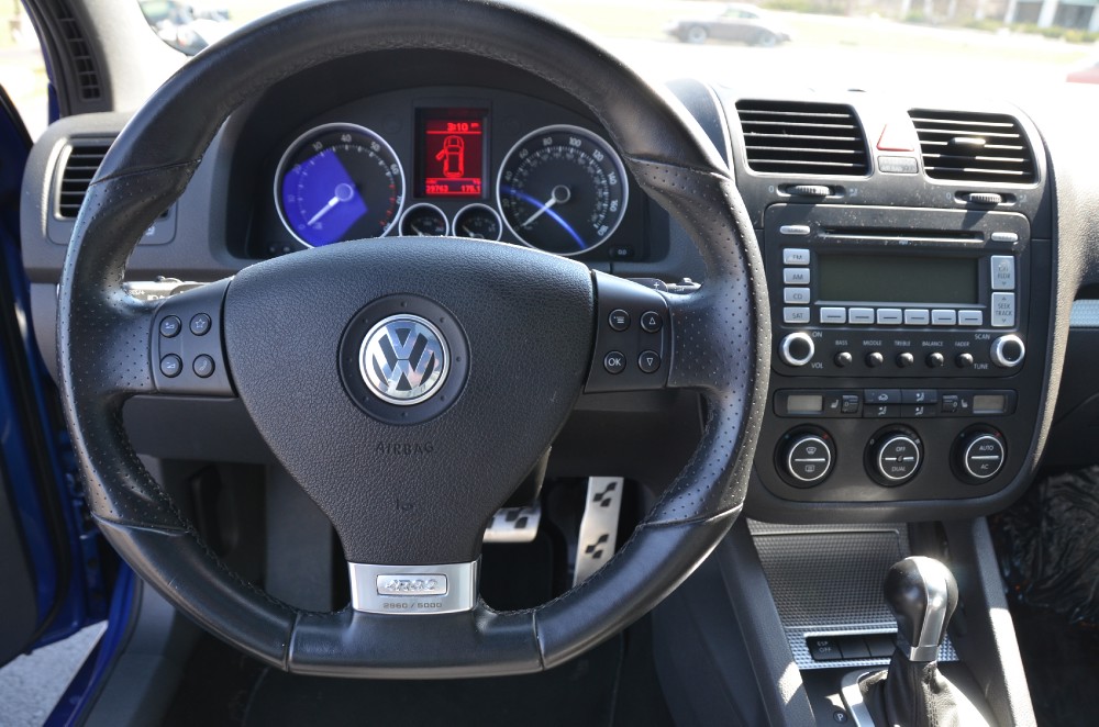 Used 2008 Volkswagen R32 Used 2008 Volkswagen R32 for sale Sold at Cauley Ferrari in West Bloomfield MI 27