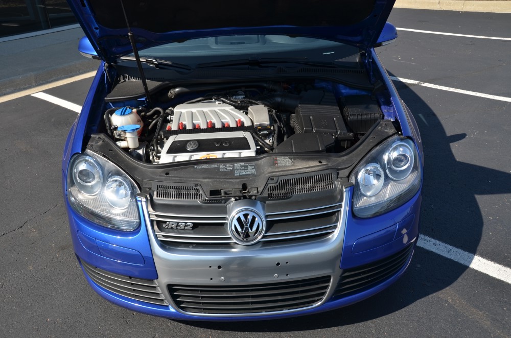 Used 2008 Volkswagen R32 Used 2008 Volkswagen R32 for sale Sold at Cauley Ferrari in West Bloomfield MI 34