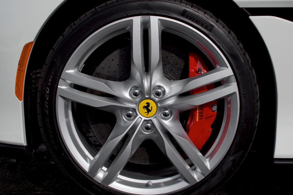 New 2019 Ferrari Portofino New 2019 Ferrari Portofino for sale Sold at Cauley Ferrari in West Bloomfield MI 19