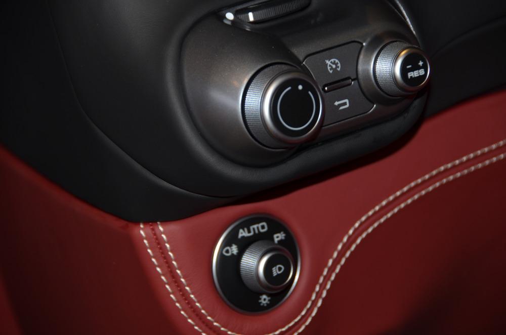 New 2020 Ferrari Portofino New 2020 Ferrari Portofino for sale Sold at Cauley Ferrari in West Bloomfield MI 27