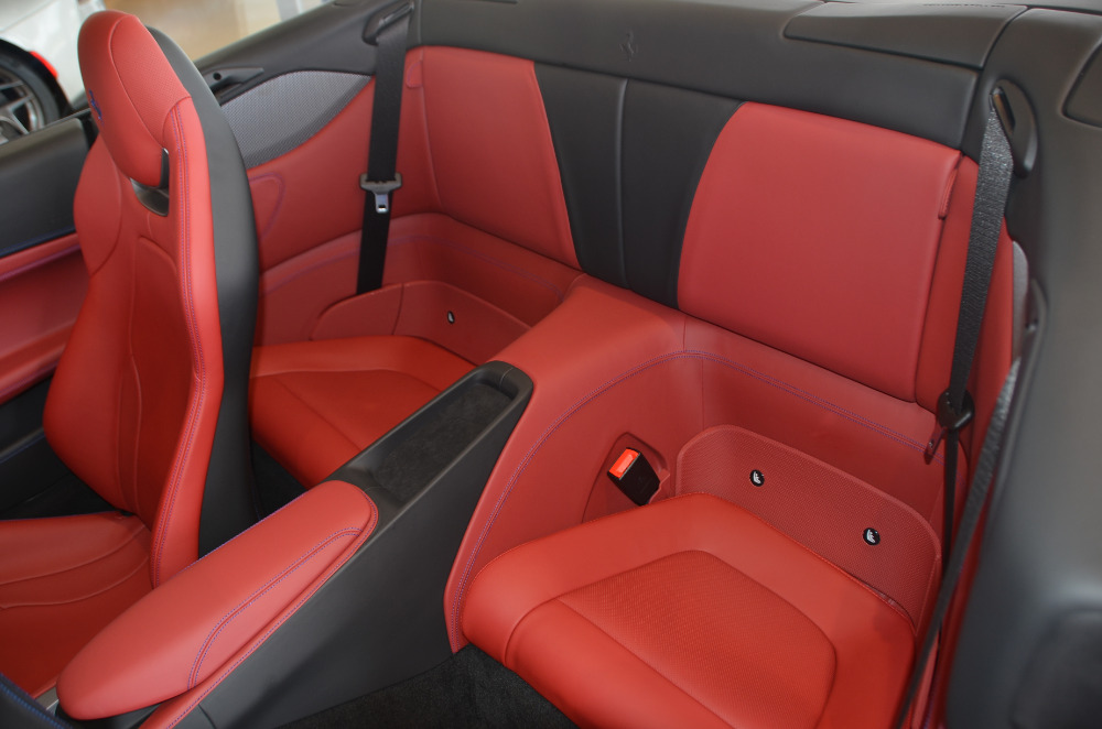 New 2020 Ferrari Portofino New 2020 Ferrari Portofino for sale Sold at Cauley Ferrari in West Bloomfield MI 32