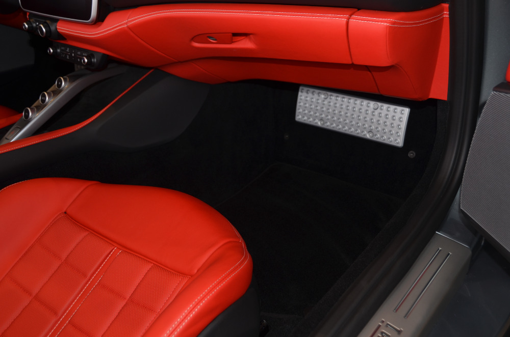 Used 2019 Ferrari Portofino Used 2019 Ferrari Portofino for sale Sold at Cauley Ferrari in West Bloomfield MI 52