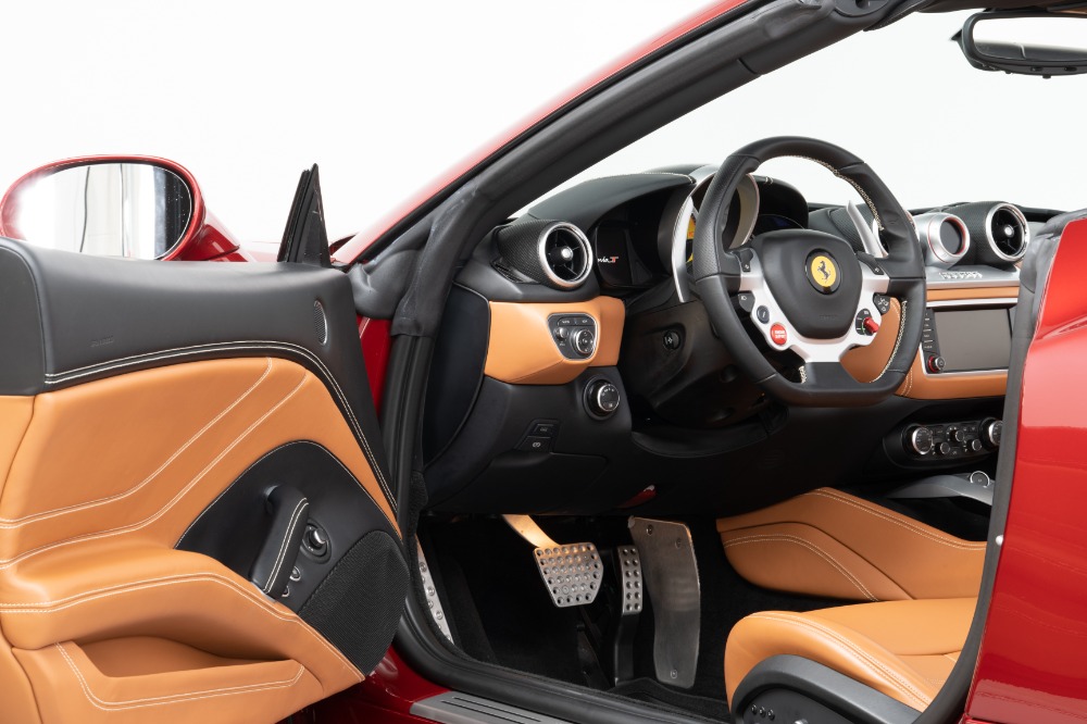 Used 2015 Ferrari California T Used 2015 Ferrari California T for sale $179,900 at Cauley Ferrari in West Bloomfield MI 37