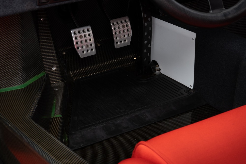 Used 1990 Ferrari F40 Used 1990 Ferrari F40 for sale Sold at Cauley Ferrari in West Bloomfield MI 18