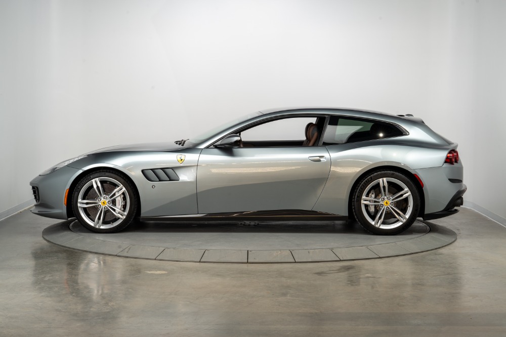 Used 2018 Ferrari GTC4Lusso Used 2018 Ferrari GTC4Lusso for sale Sold at Cauley Ferrari in West Bloomfield MI 9