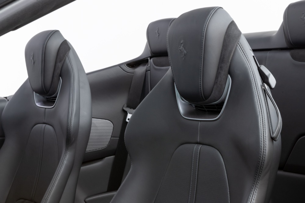 2024 Ferrari Roma Spider photo 22