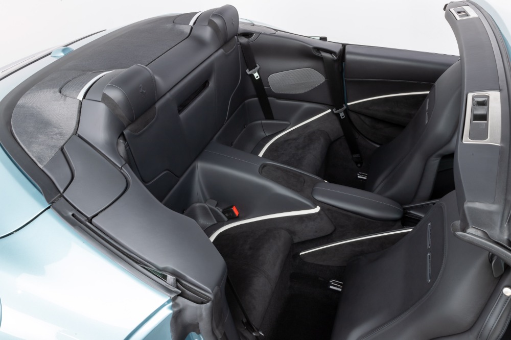 2024 Ferrari Roma Spider photo 34
