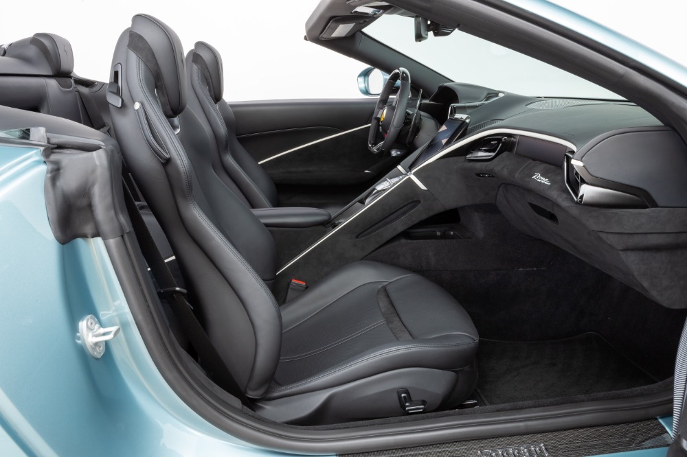 2024 Ferrari Roma Spider photo 37