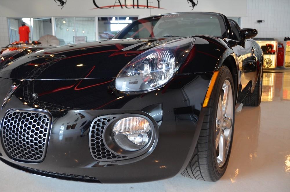 Used 2009 Pontiac Solstice GXP Used 2009 Pontiac Solstice GXP for sale Sold at Cauley Ferrari in West Bloomfield MI 13