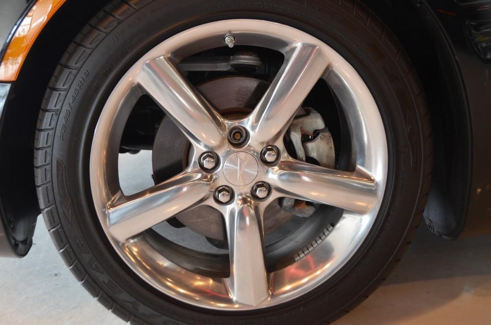 Used 2009 Pontiac Solstice GXP Used 2009 Pontiac Solstice GXP for sale Sold at Cauley Ferrari in West Bloomfield MI 15