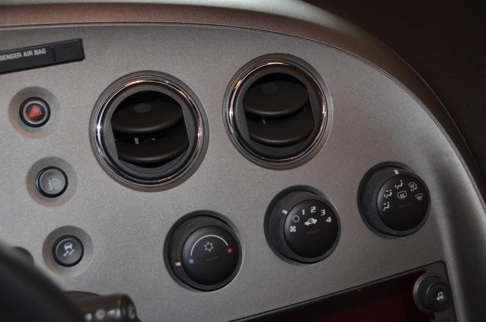 Used 2009 Pontiac Solstice GXP Used 2009 Pontiac Solstice GXP for sale Sold at Cauley Ferrari in West Bloomfield MI 24