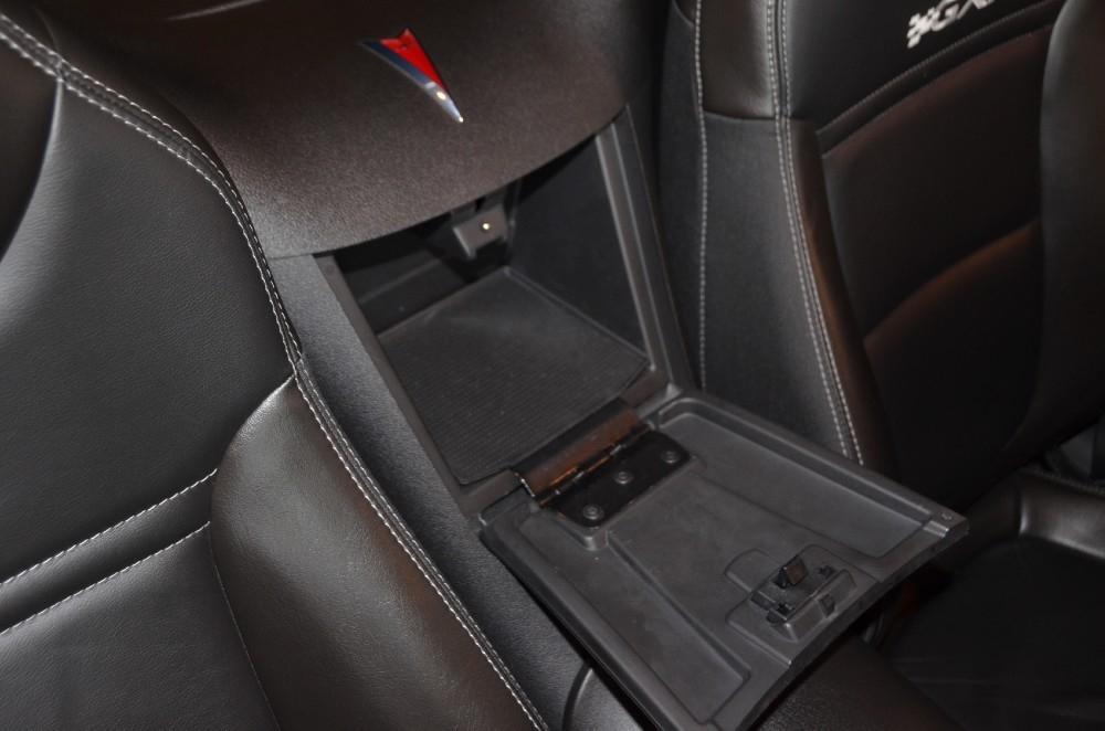 Used 2009 Pontiac Solstice GXP Used 2009 Pontiac Solstice GXP for sale Sold at Cauley Ferrari in West Bloomfield MI 32